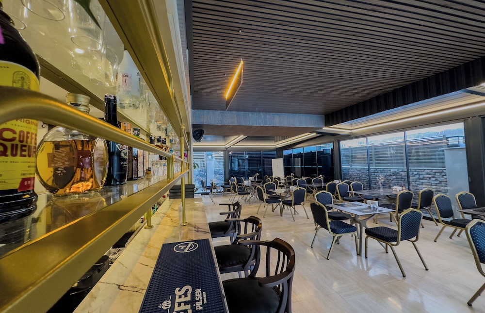 Quality Gold Suite Hotel 36/50
