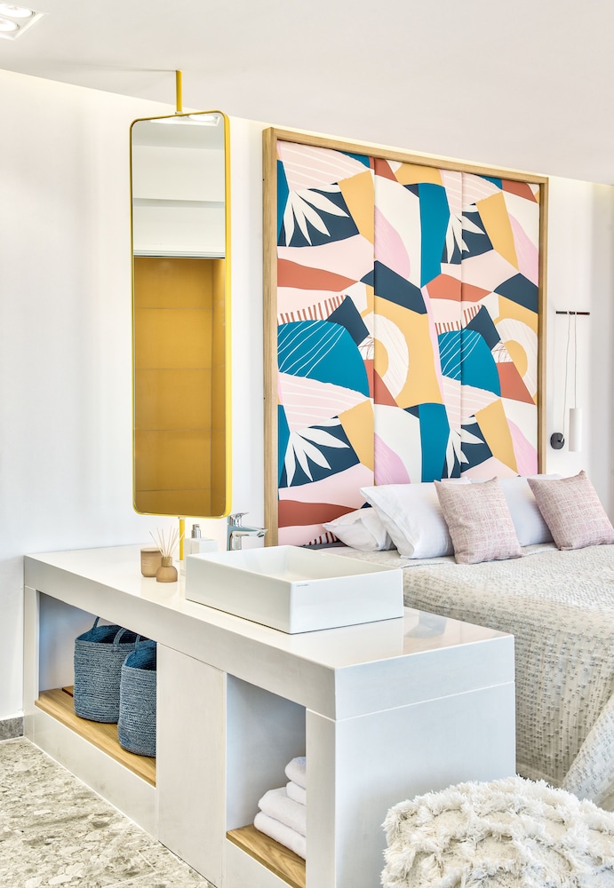 Arkadia Luxury Hotel Apartments 8/50