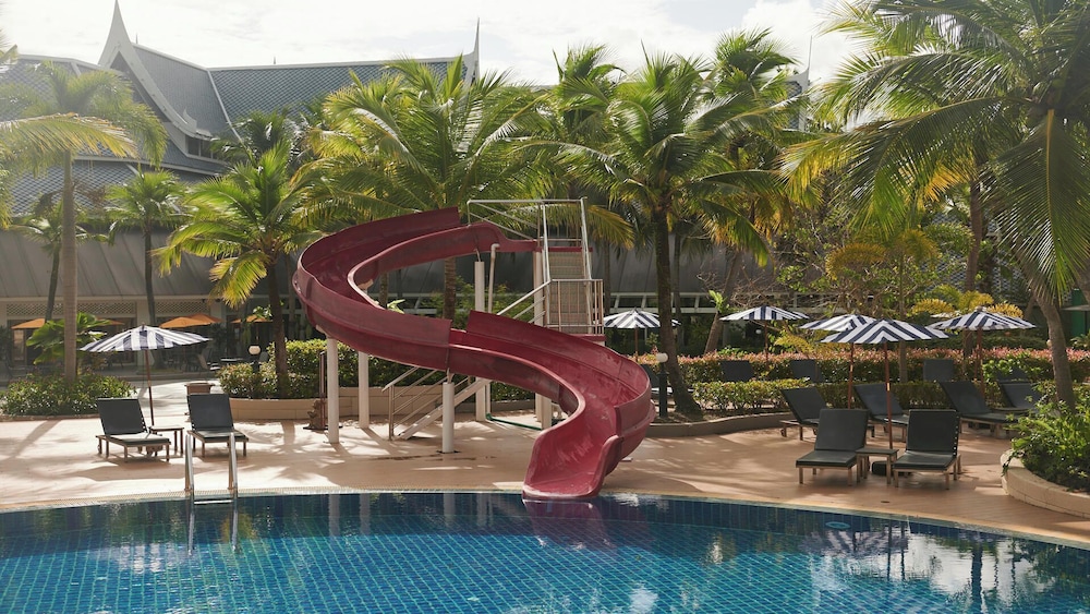 Cha-da Thai Village Resort 57/72