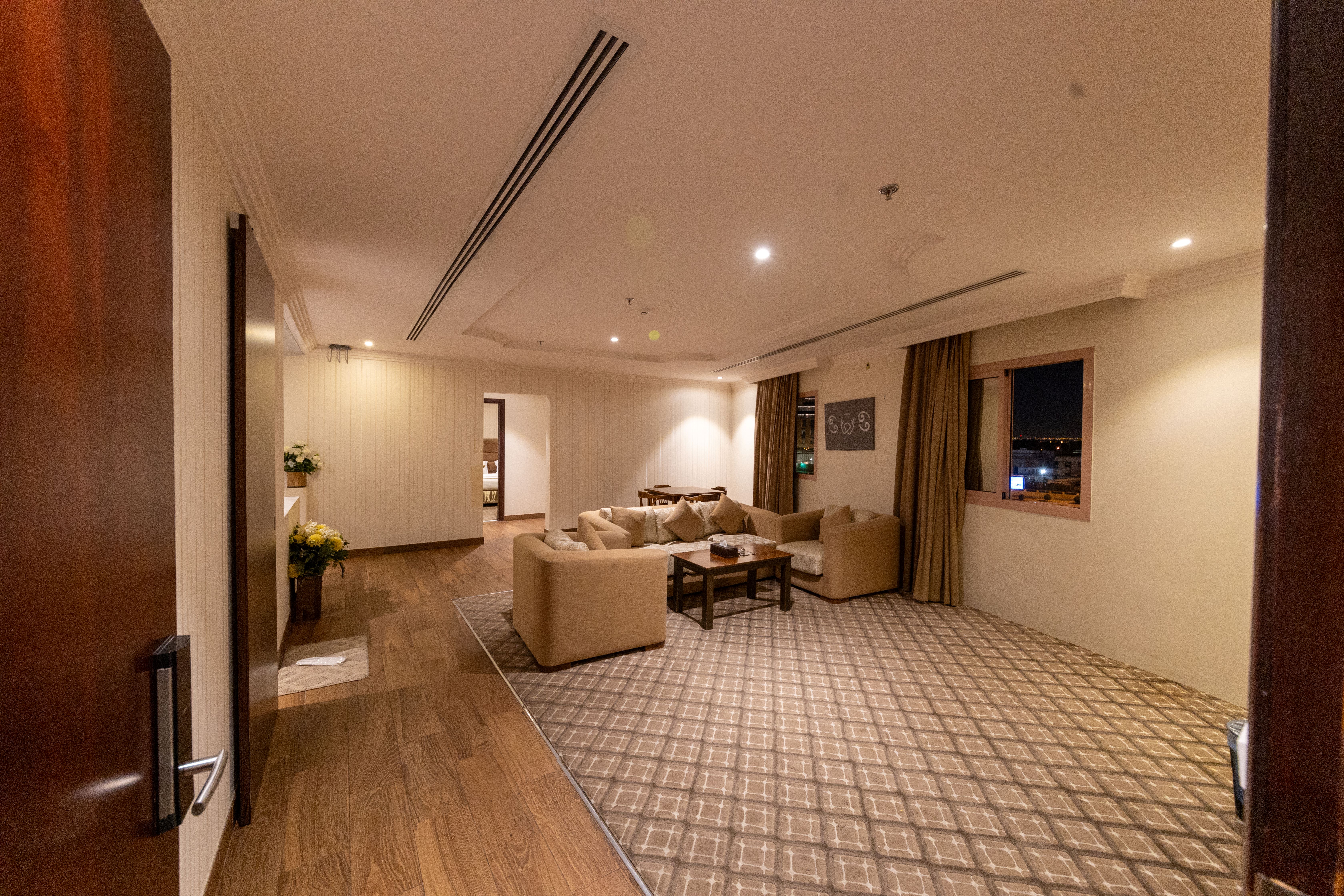 برج الحياة للوحدات الفندقيه العليا(Burj Al Hayat Hotel Suites-Al Olaya) 20/46