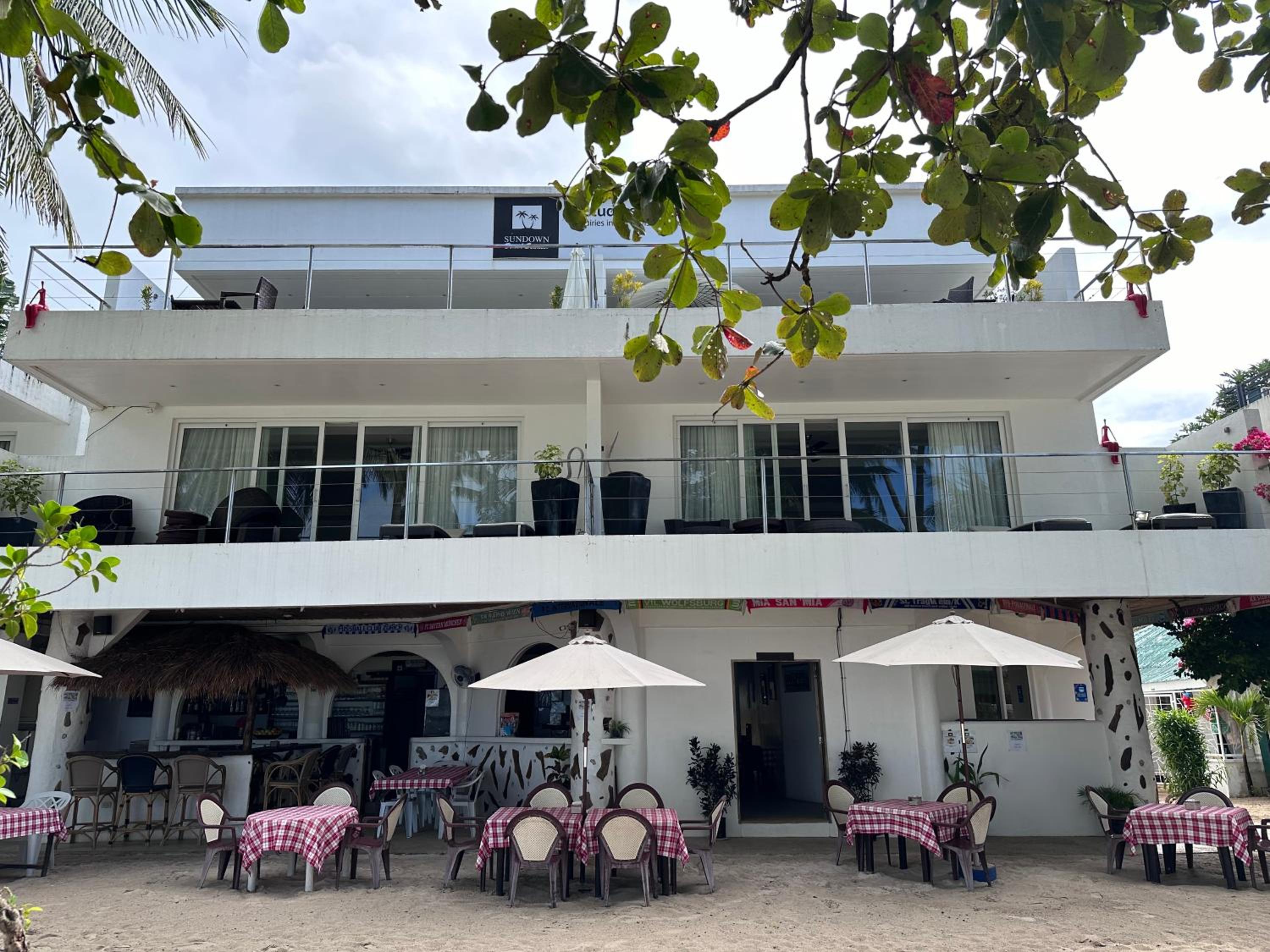 Oro Beach Resort 3/50