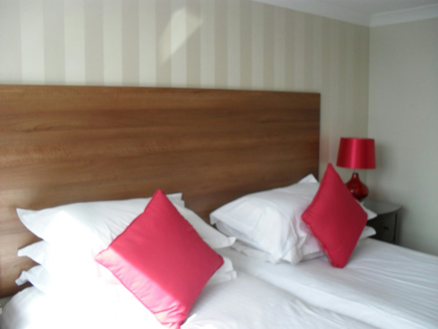 Albany Hotel 6/39