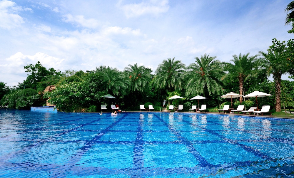 Fuzhou Jeurong Hotel 68/72