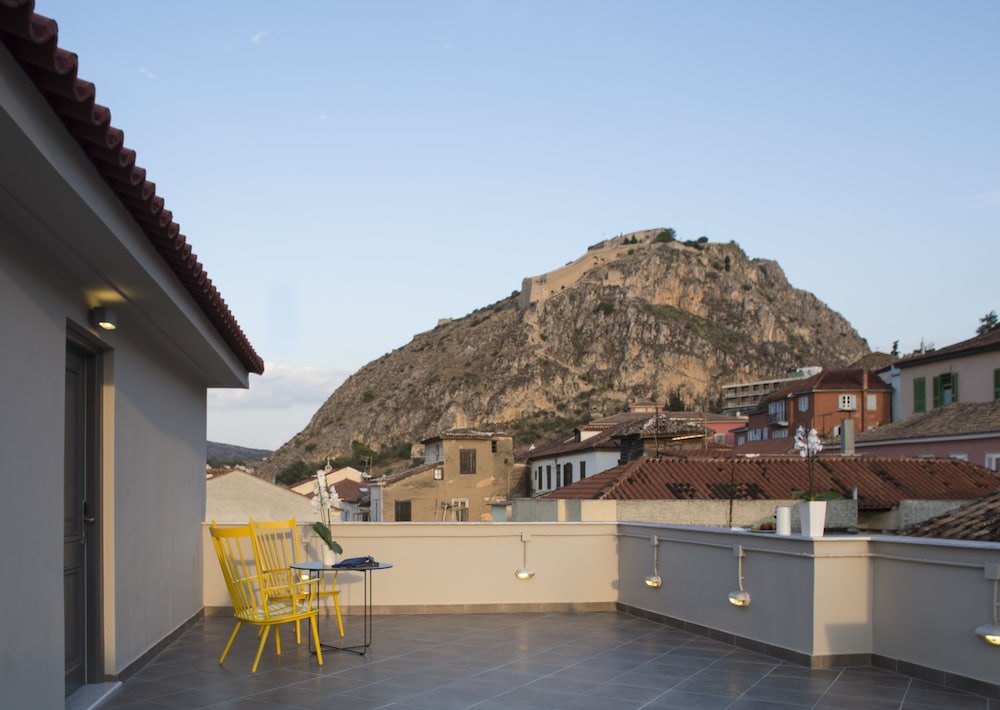 Athena Hotel 55/64