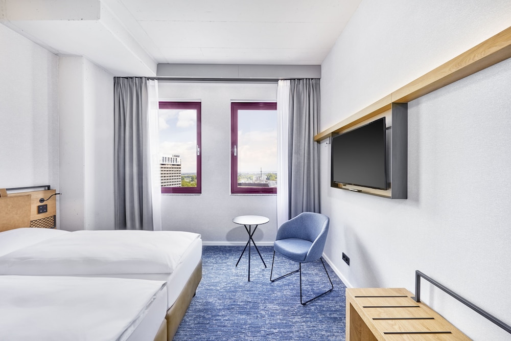 H2 Hotel Dusseldorf Seestern 7/30