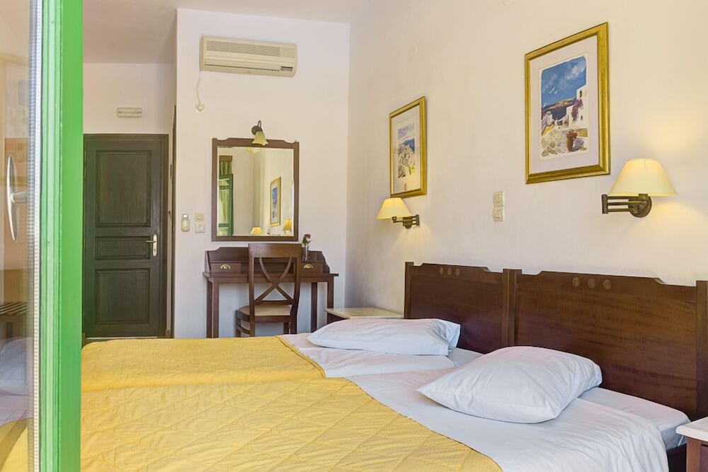 غرفة قياسية بسريرين منفصلين، Mathios Village 3/10