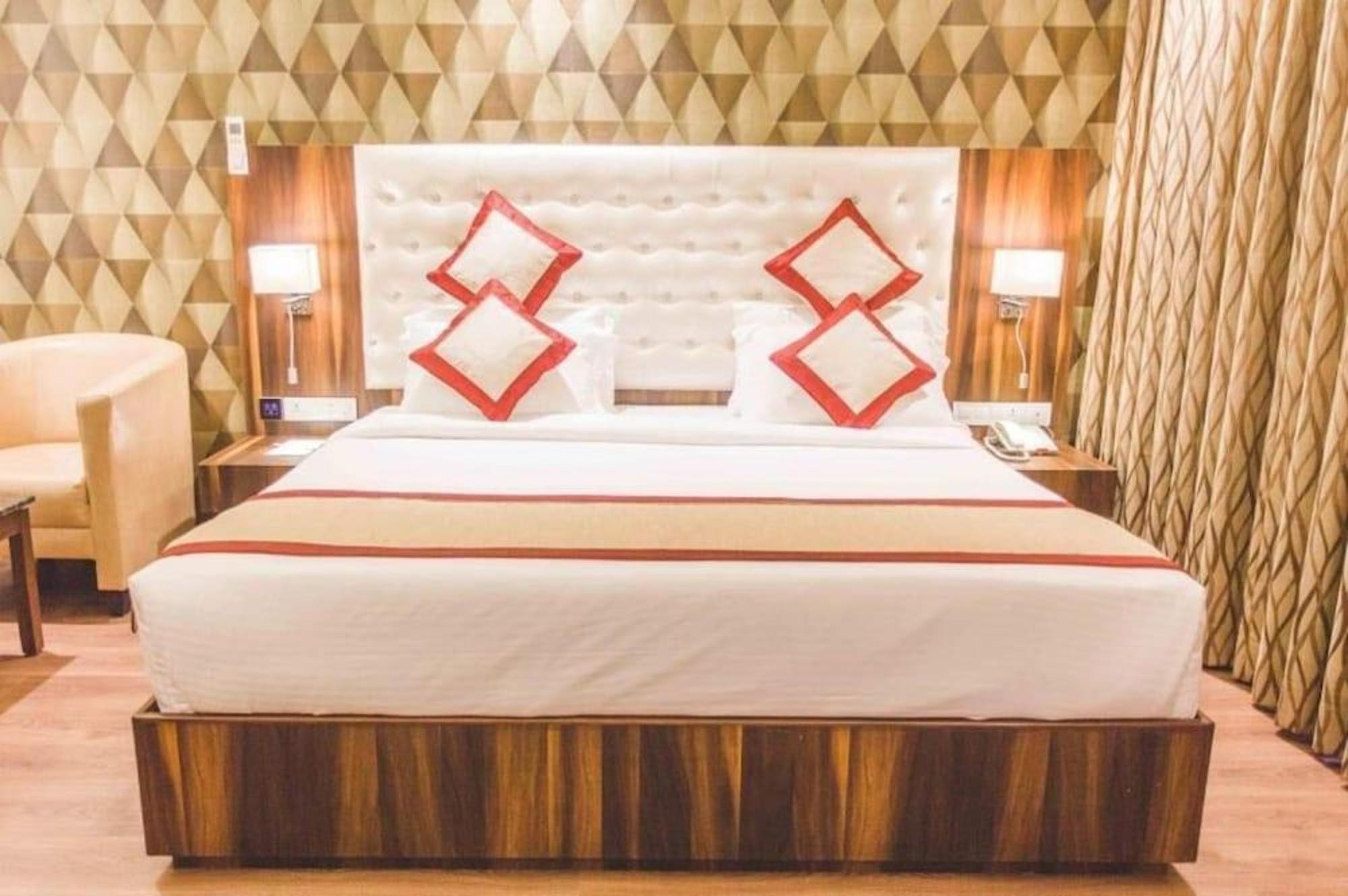 Hotel Thanga Orchid 12/21