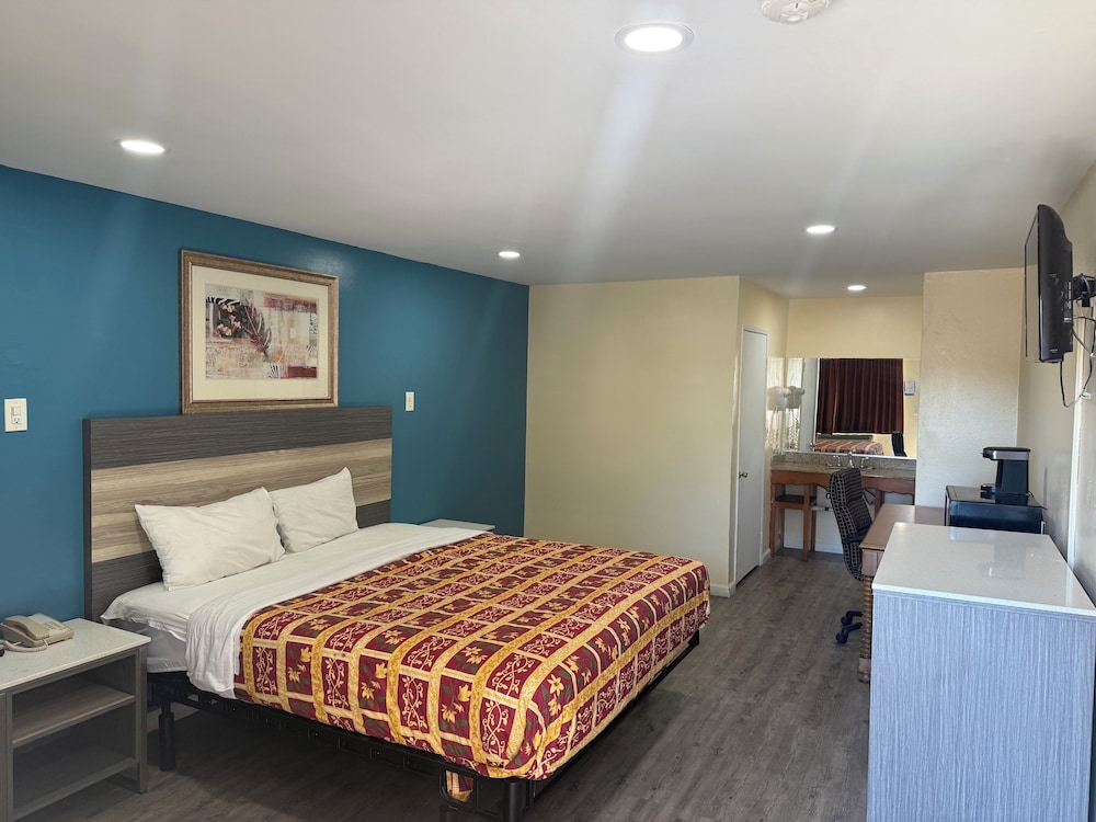 STANDARD, KING BED