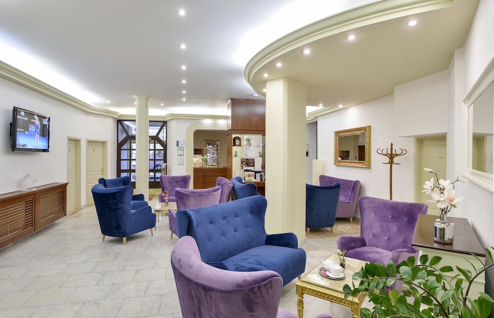 HOTEL CONTINENTAL 43/64