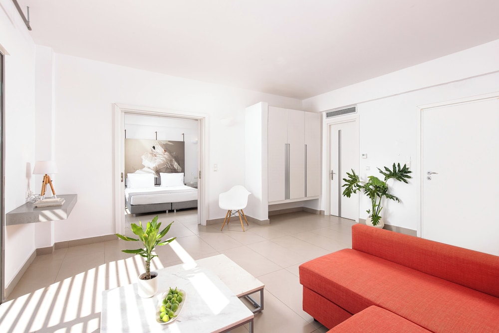 Mare Dei Suites 57/73