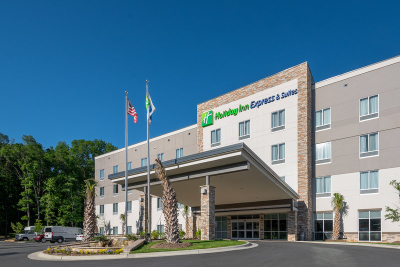 Holiday Inn Express And Suites Charlotte Airport 2/58