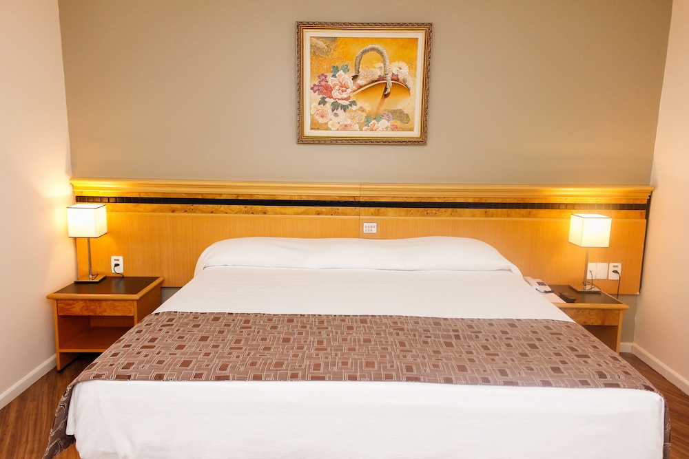 Hotel Golden Park Internacional Foz & Convencoes By Nacional Inn 12/50