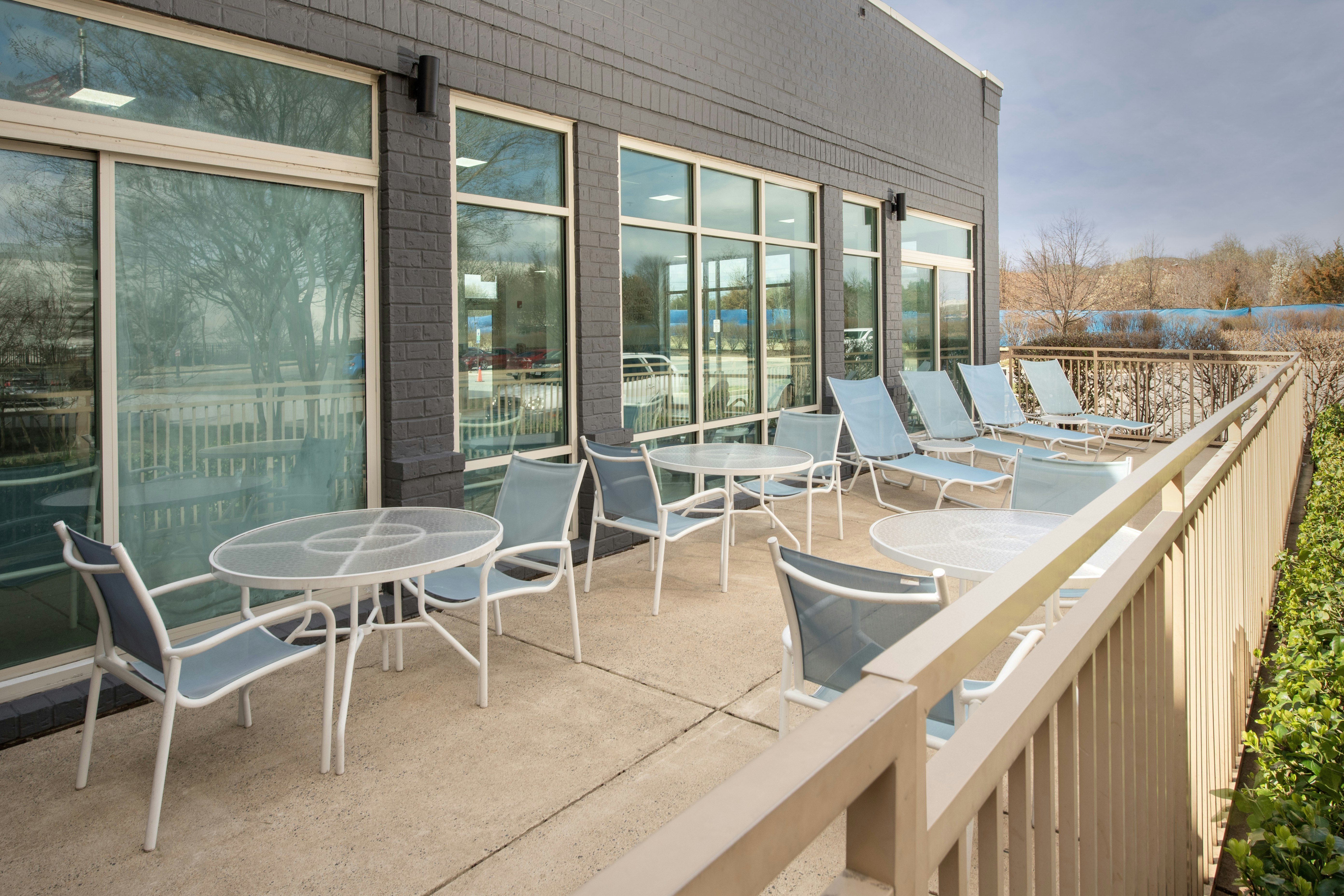 Embassy Suites by Hilton Dulles North Loudoun 20/58