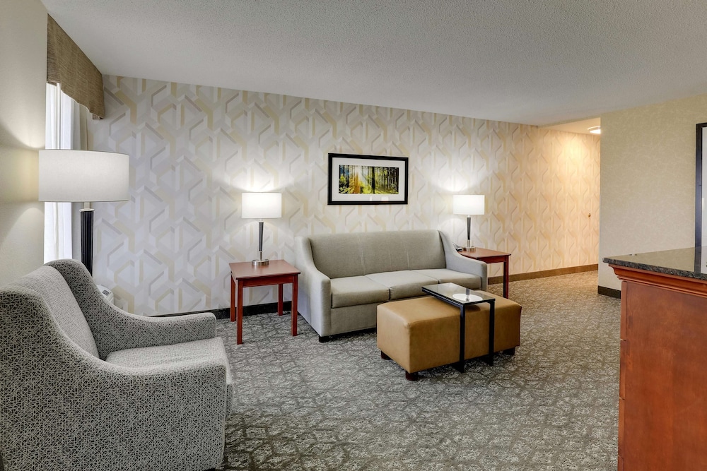 Drury Inn & Suites Marion 30/50