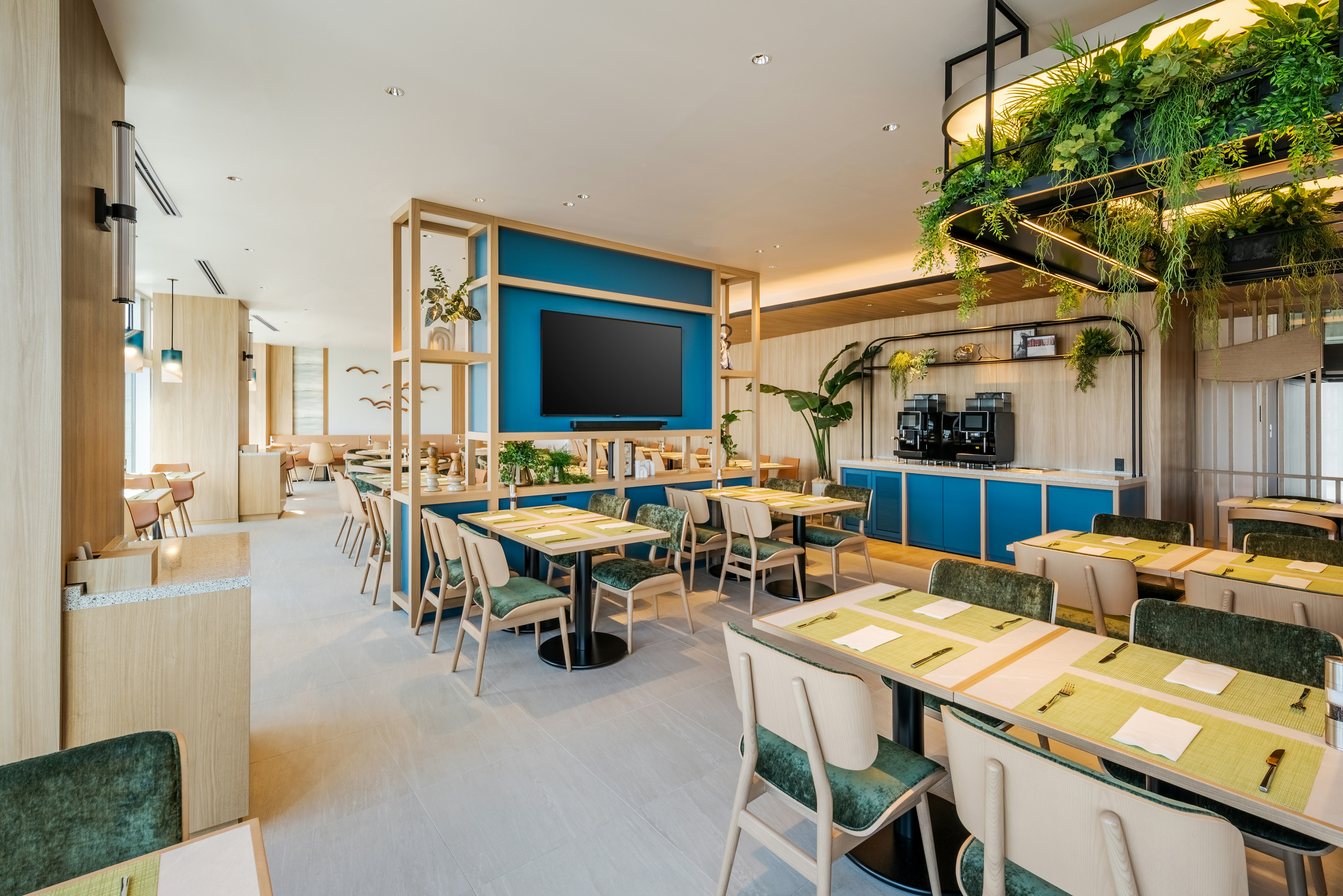 Hilton Garden Inn Yokohama Minatomirai 43/45