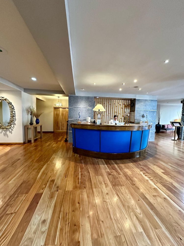 Hotel Nahuel Huapi 10/71