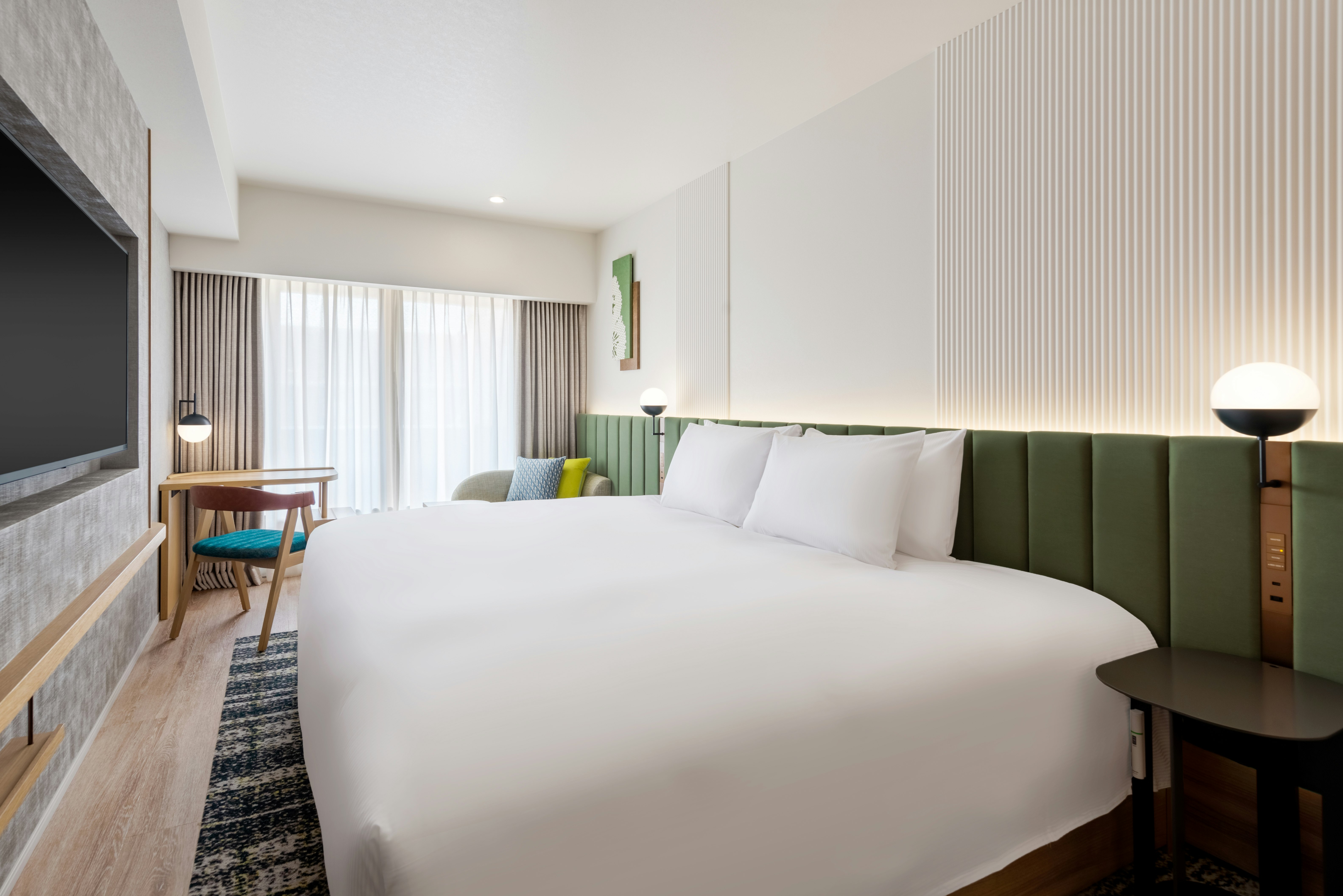 SUPERIOR, KING BED