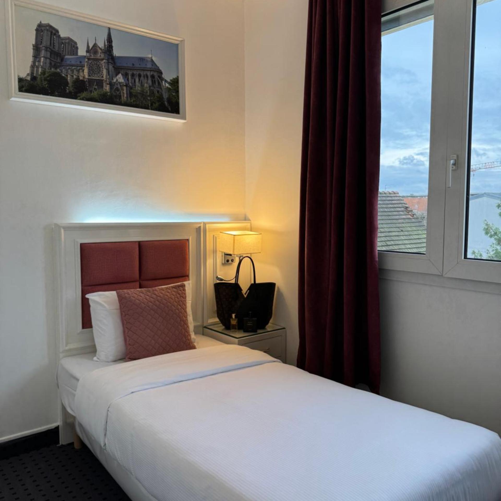 Hotel Grand Paris 15/40