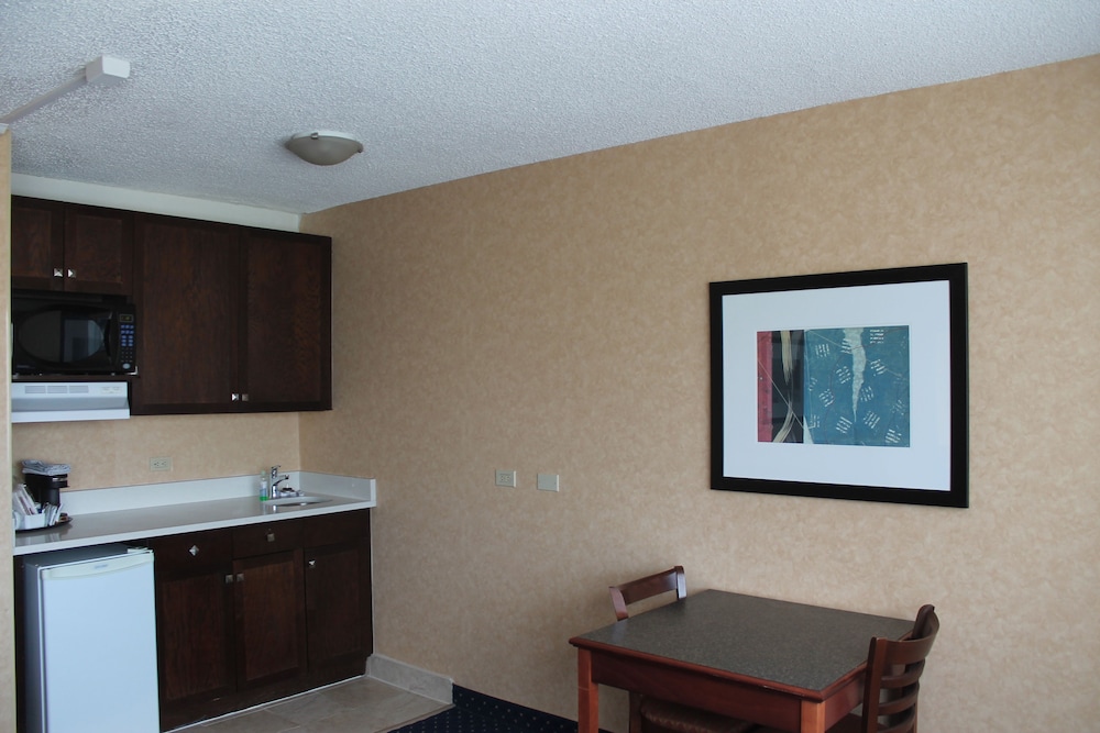 Best Western Plus Suites Downtown 40/42