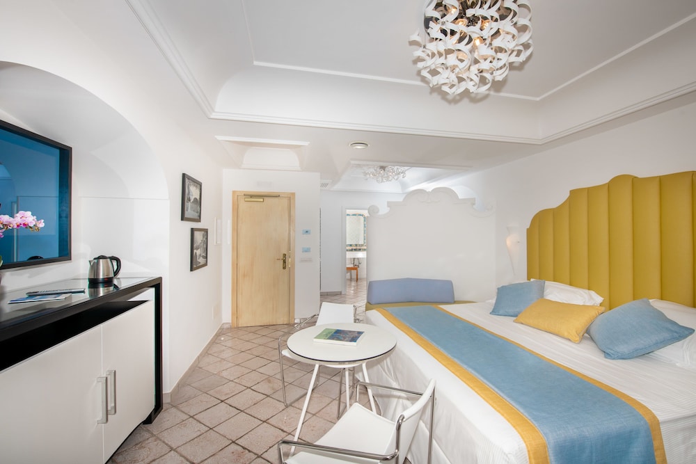 Eden Roc Hotel 15/57