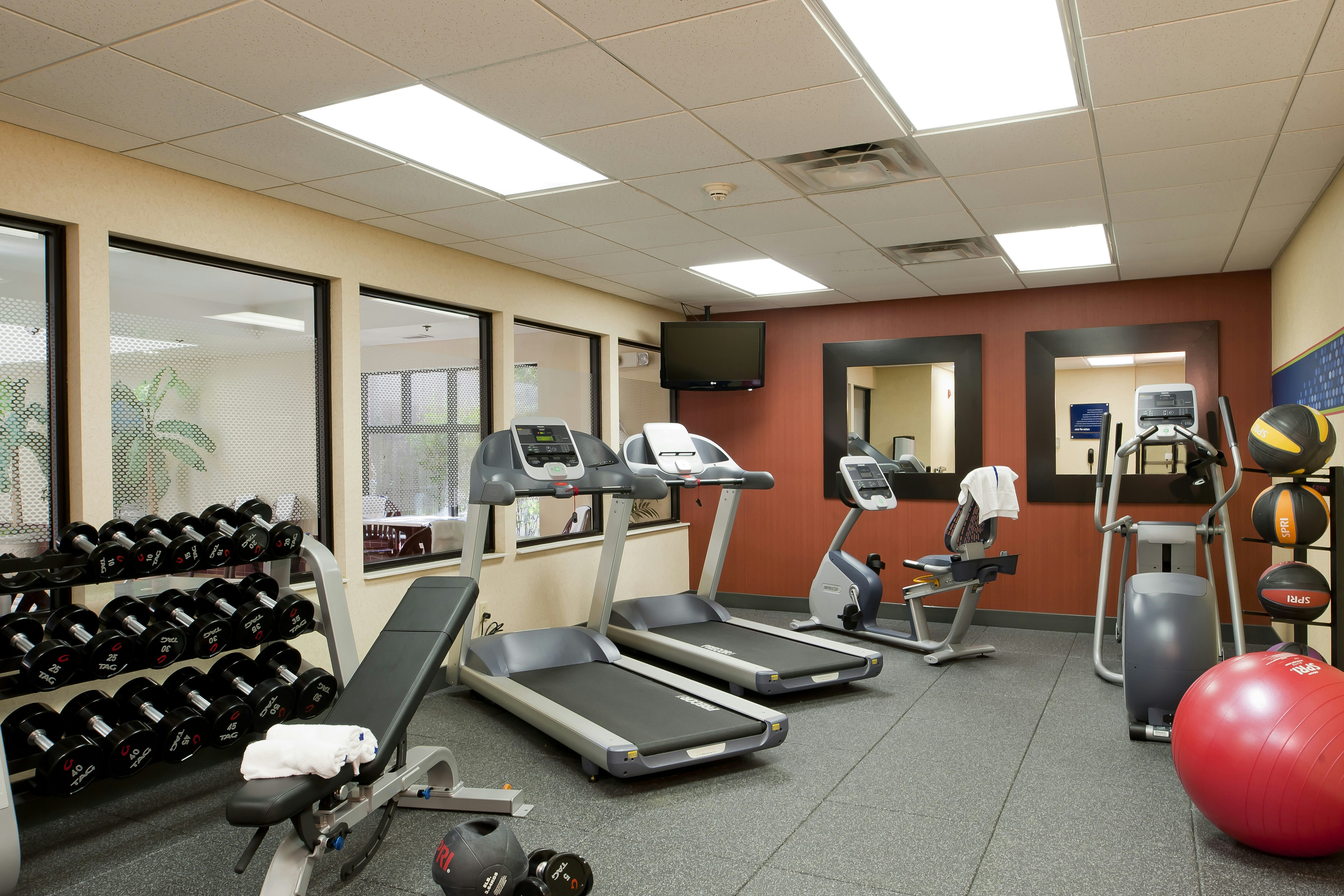 Hampton Inn & Suites St. Louis/Chesterfield 37/81