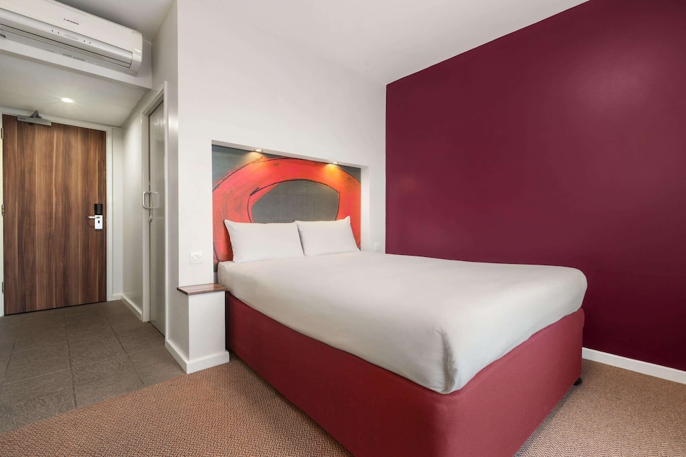 ROOM, DOUBLE BED, ACCESSIBLE