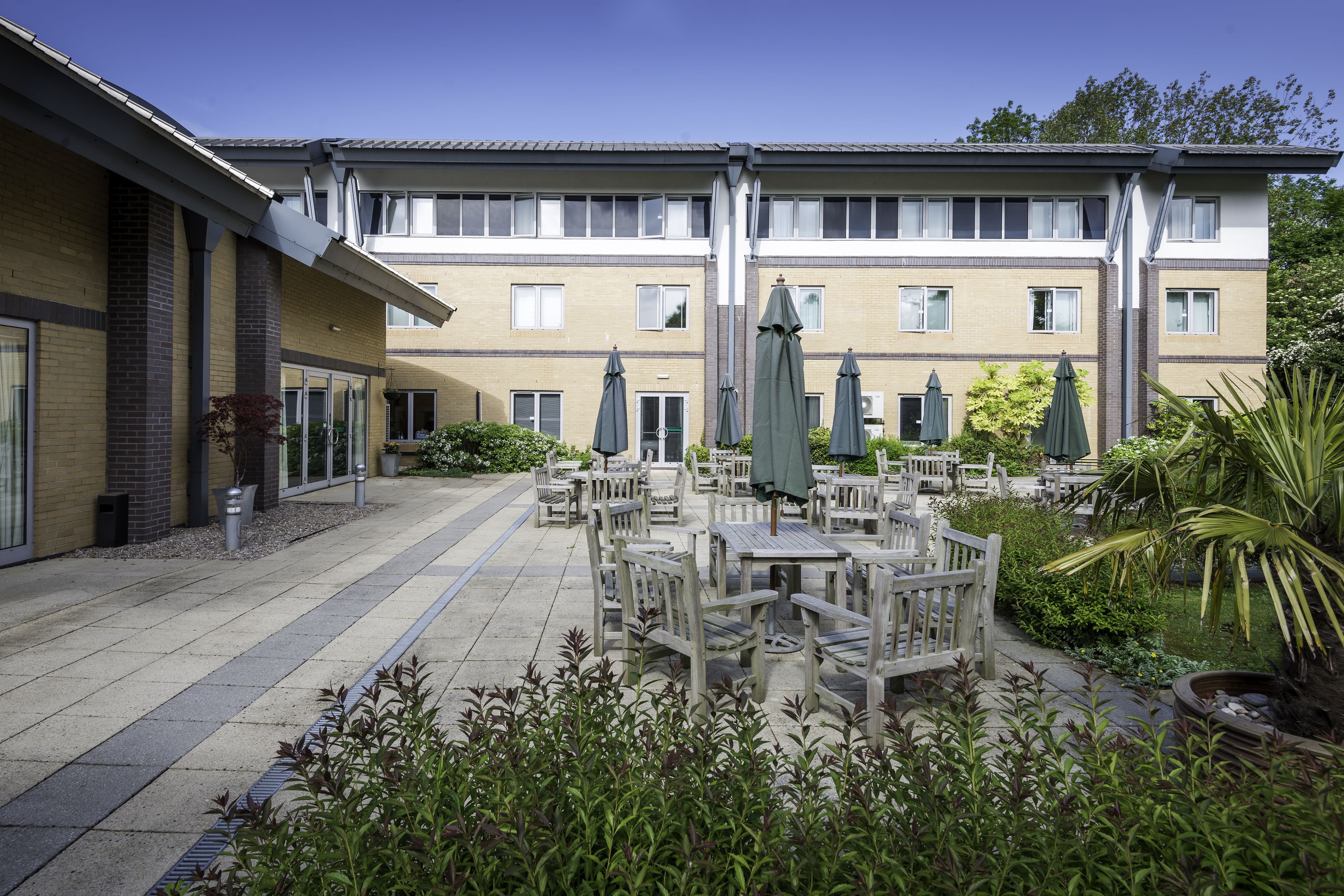 HOLIDAY INN OXFORD 3/50