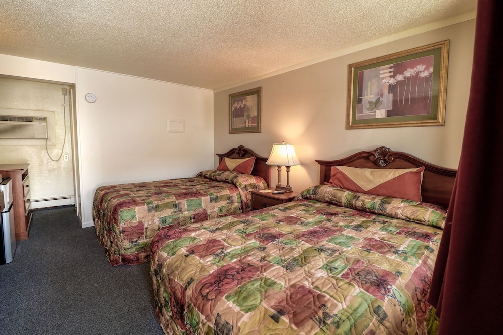 Economy Inn of Bloomington 7/28