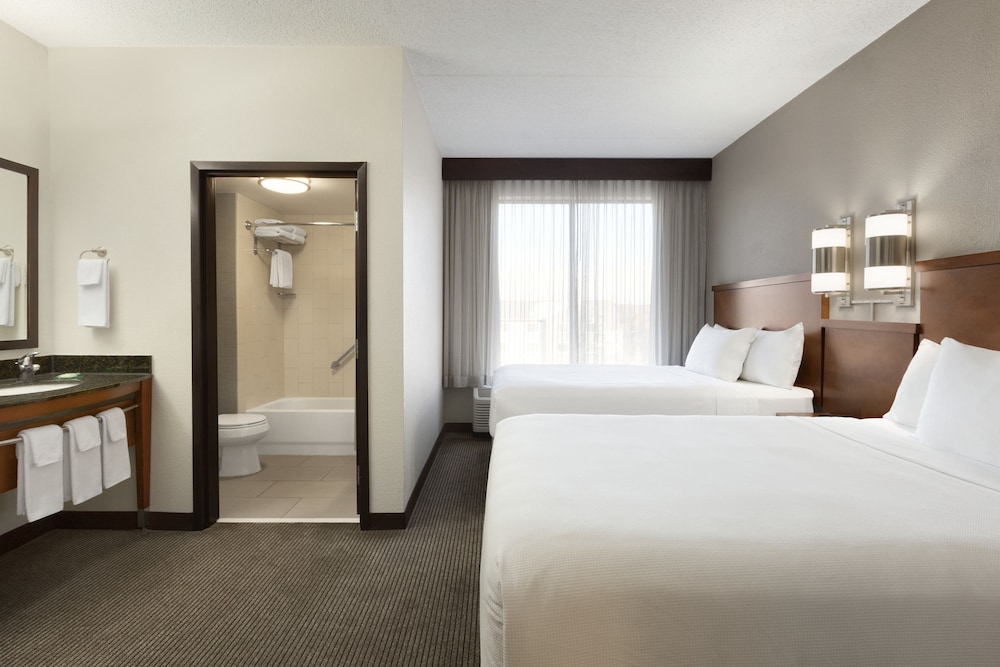 Hyatt Place Nashville Airport 11/62