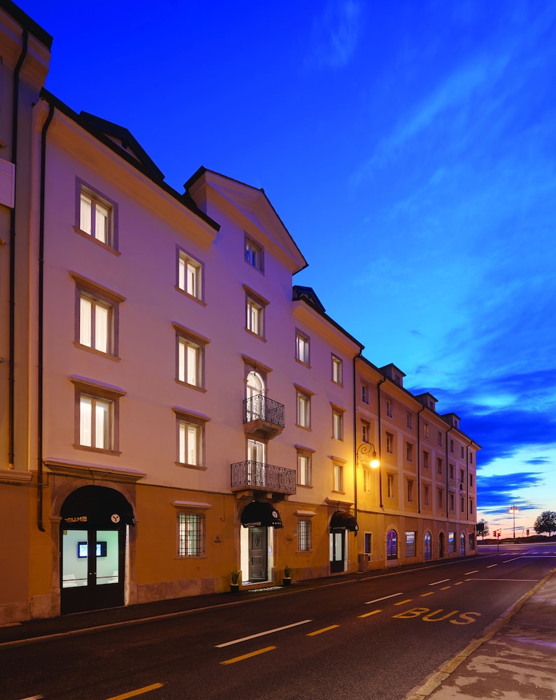 YouMe Design Place Hotel 3/43