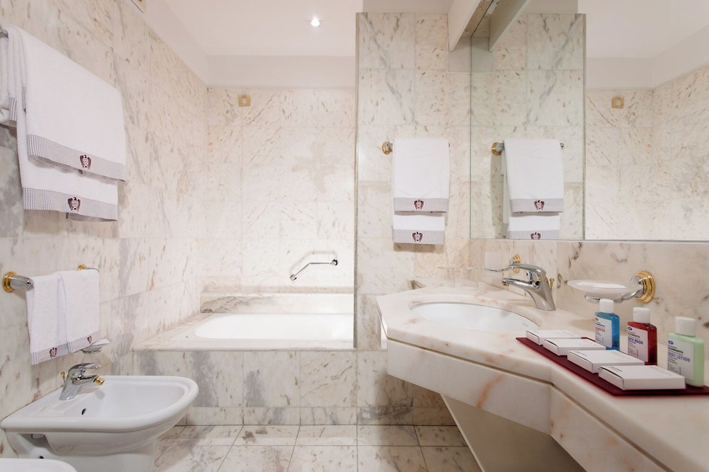 GRAND HOTEL TRENTO 46/49