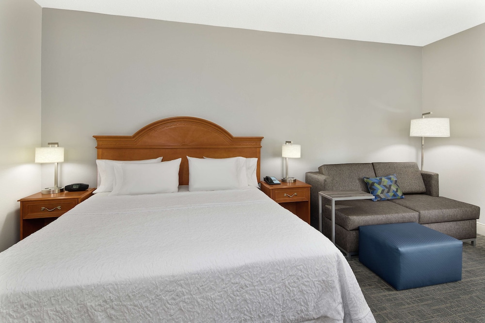 Hampton Inn Atlanta Newnan 24/69