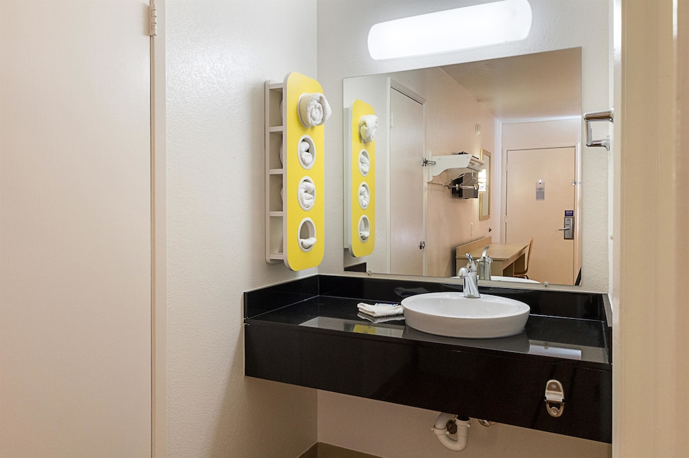 Motel6 Mcallen, TX 37/44