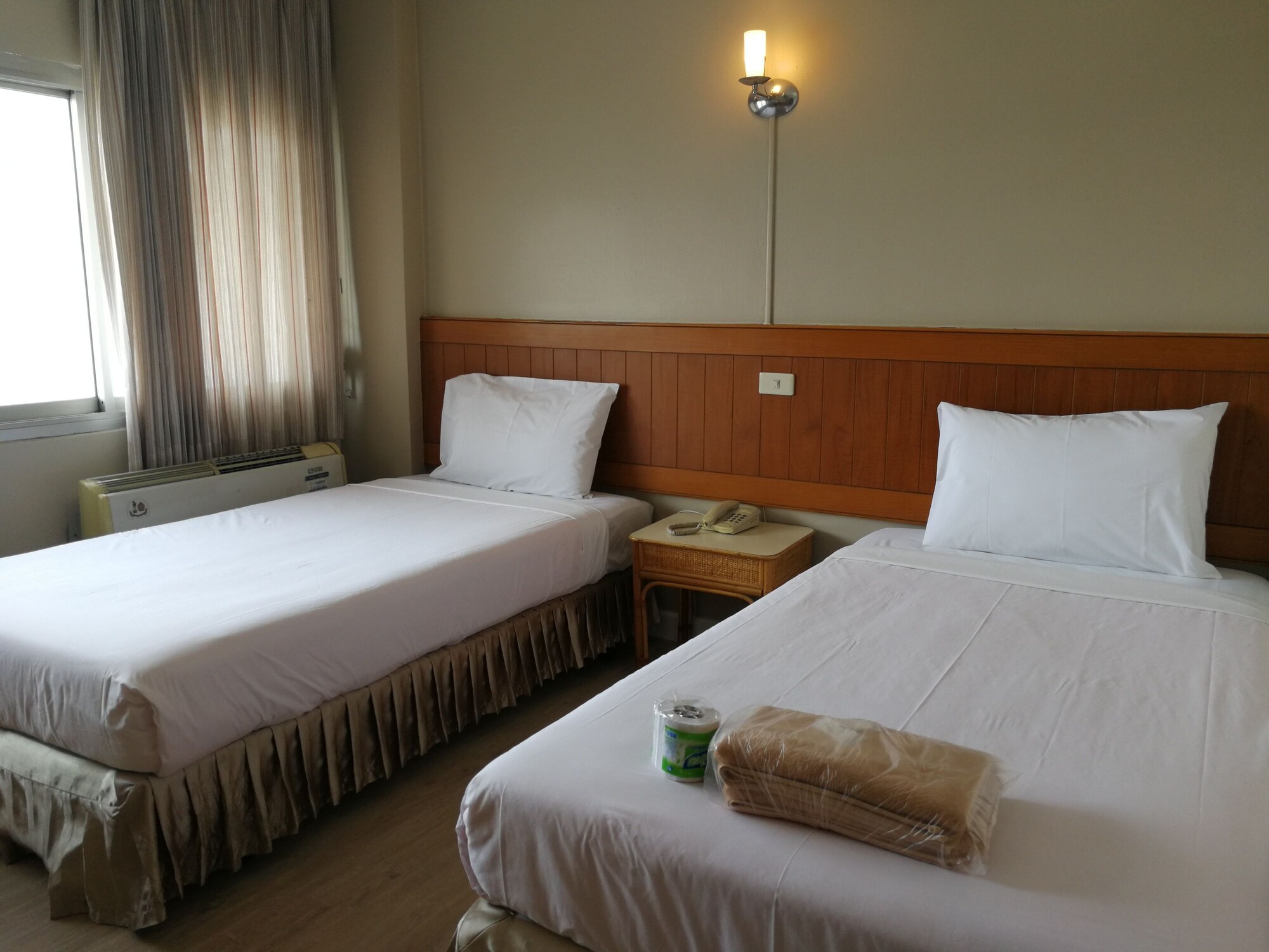 STANDARD, TWIN BEDS