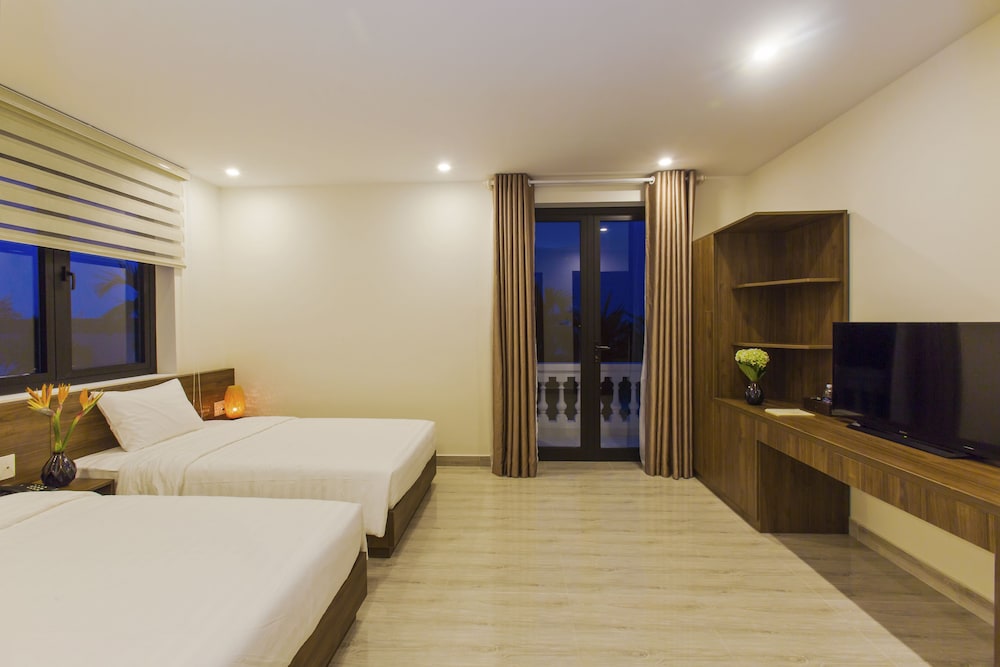 SUPERIOR, TWIN BEDS, RICE FIELD VIEW, BALCONY