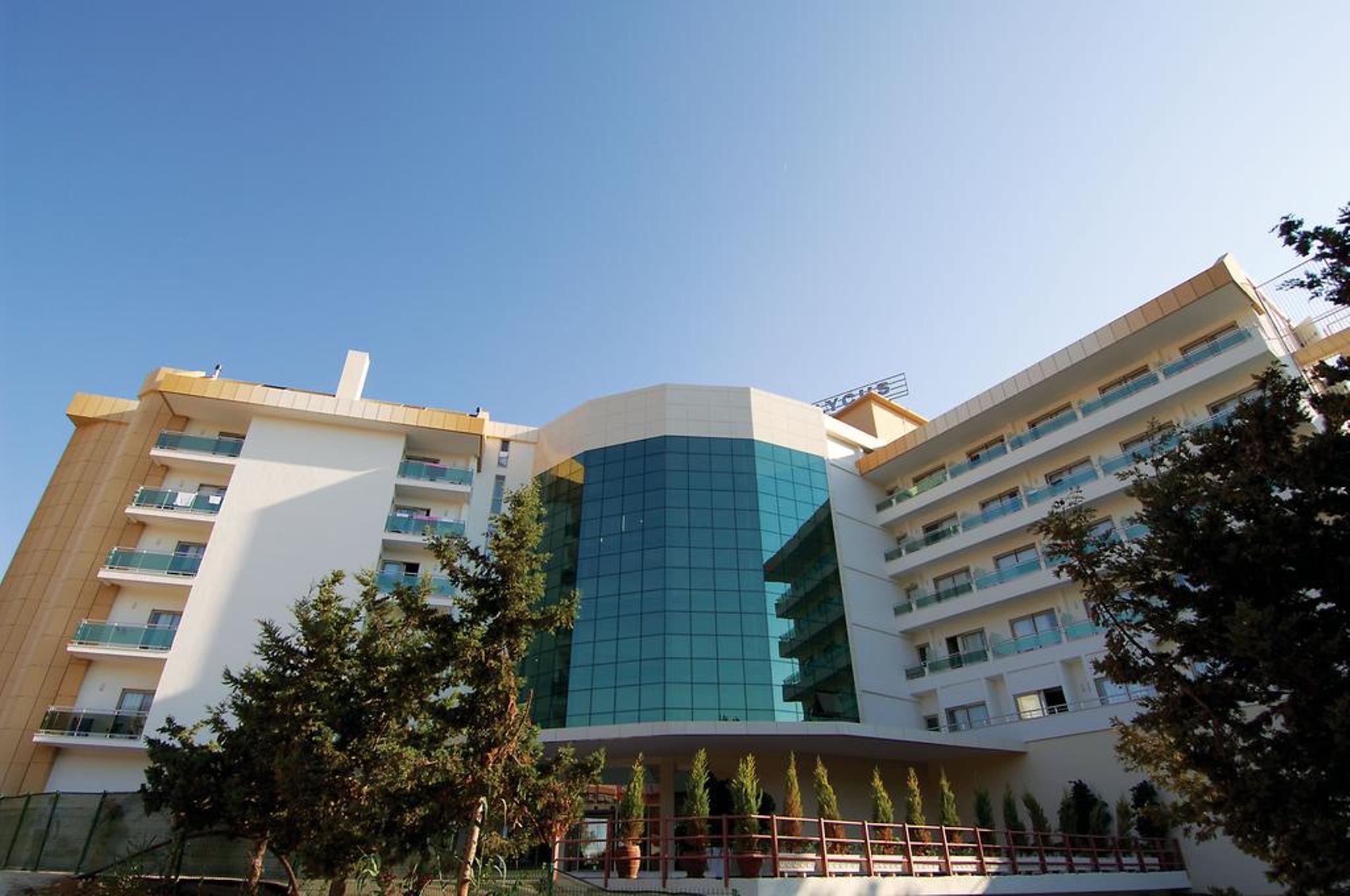 LYCUS BEACH HOTEL 5/57