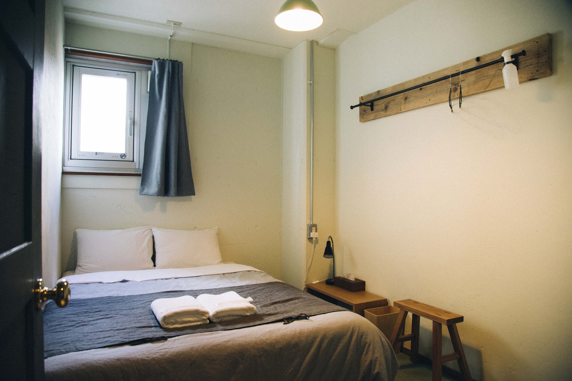 STANDARD, DOUBLE BED