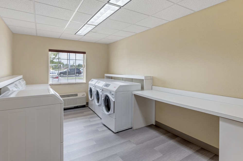 Candlewood Suites Indianapolis East 21/52