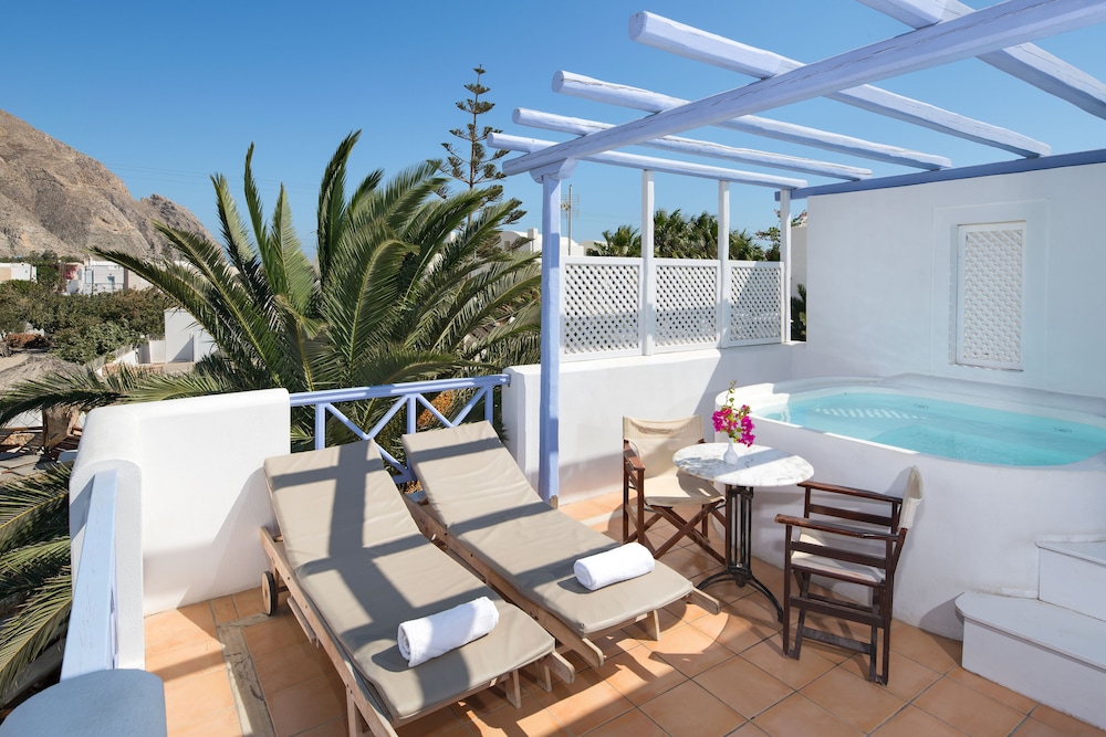 Meltemi Luxury Suites 6/18
