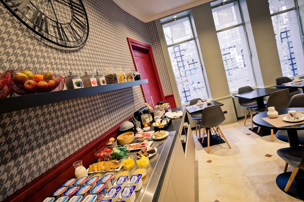 restaurant-cafeteria