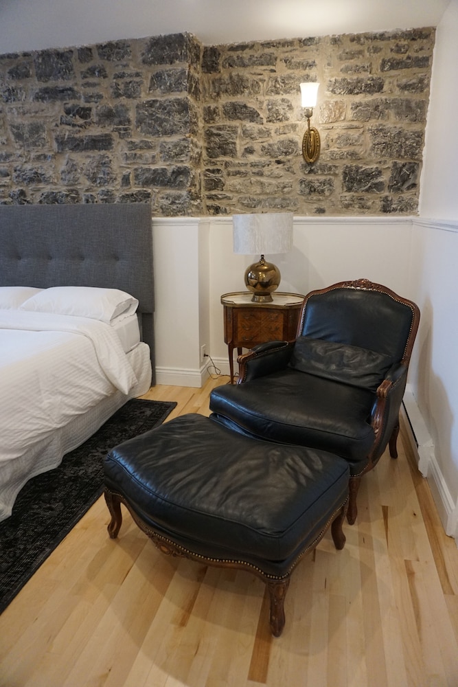 Hotel Marie-Rollet 11/50