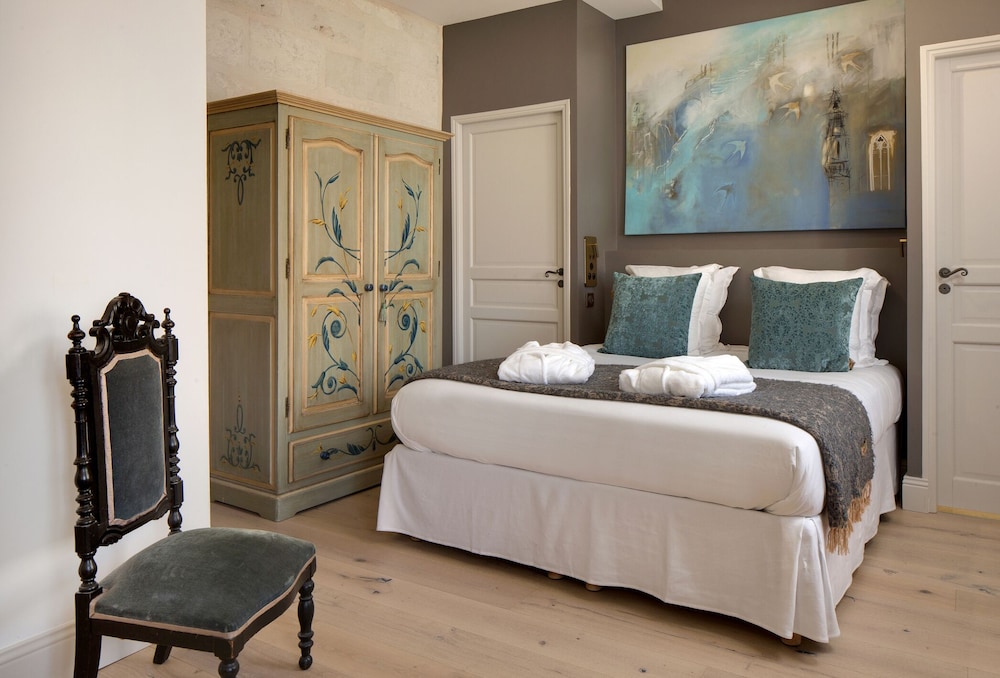 Aux Augustins 14/73
