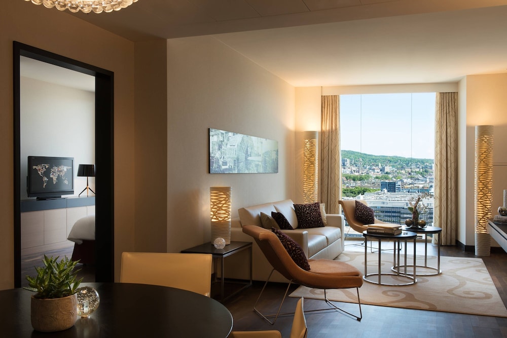 RENAISSANCE ZURICH TOWER HOTEL 23/41