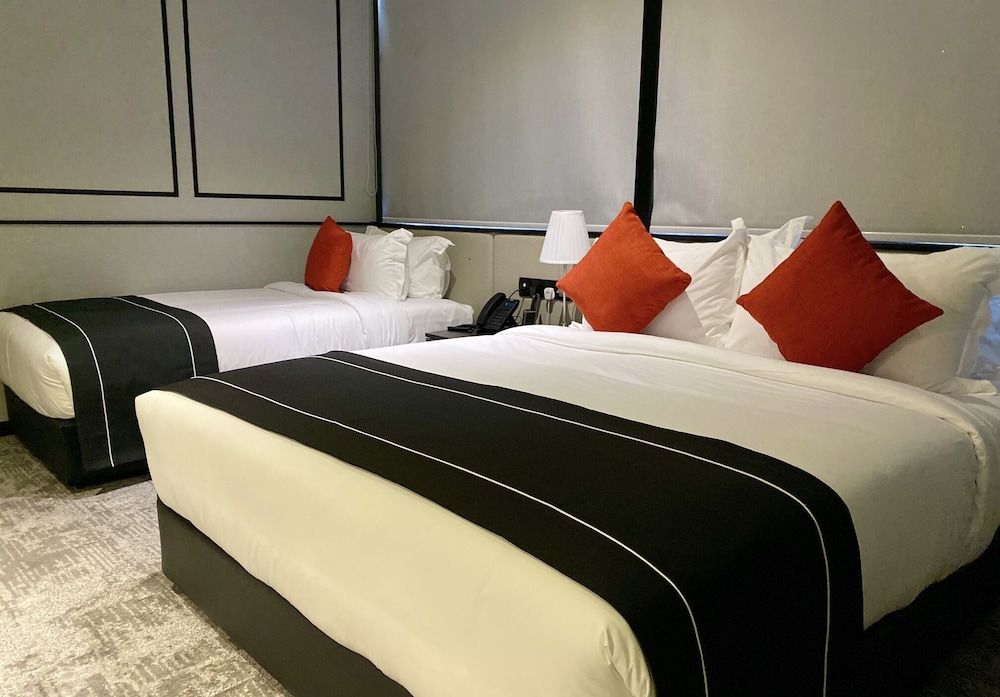 Stanton Hotel 23/50