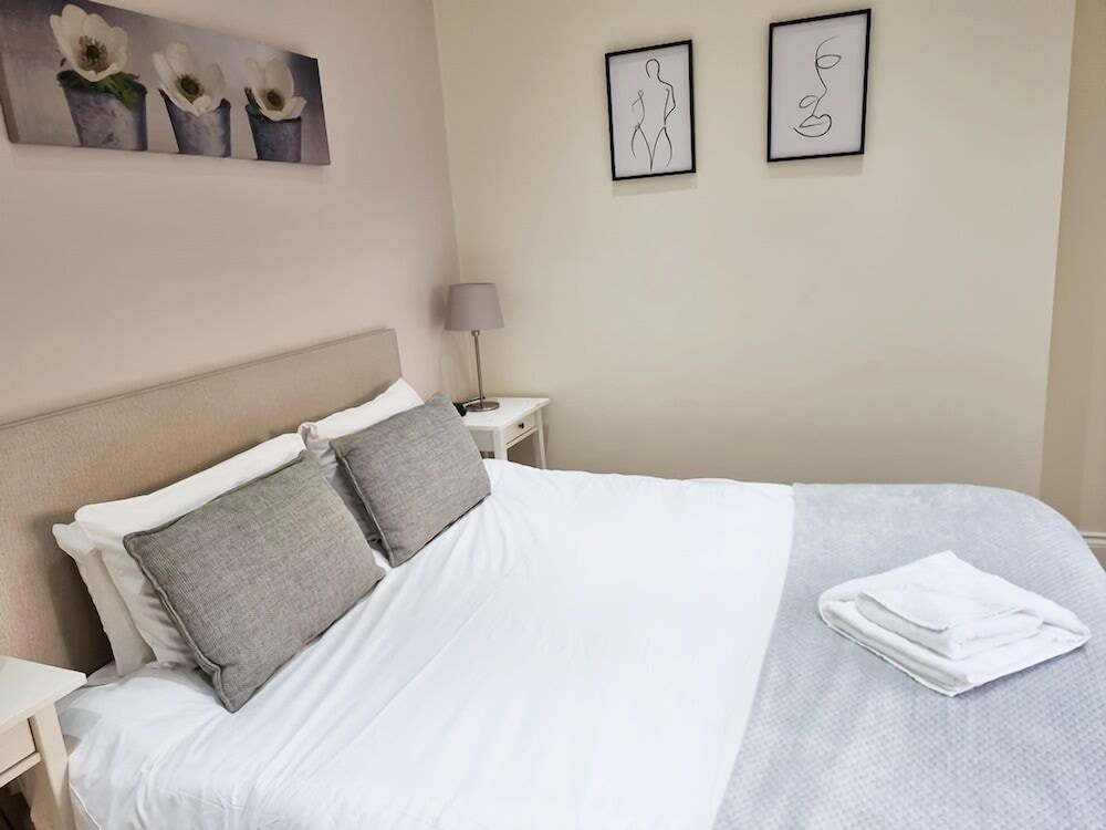 Urban Stay Oxford Gardens Apartments 27/50