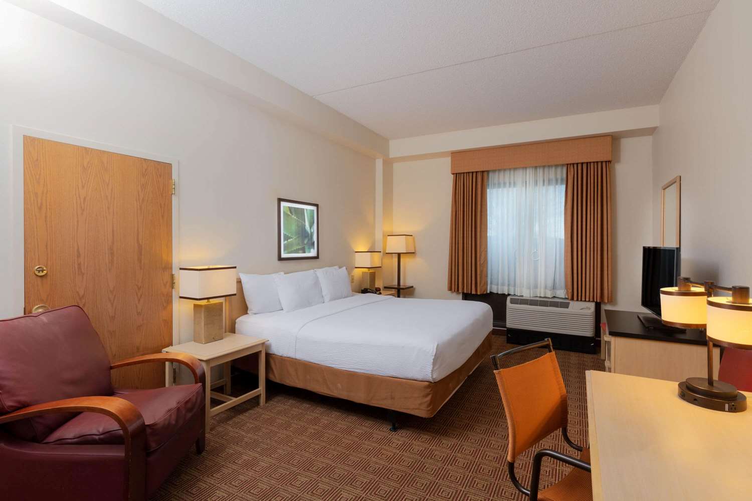 La Quinta Inn & Suites by Wyndham Garden City 15/42