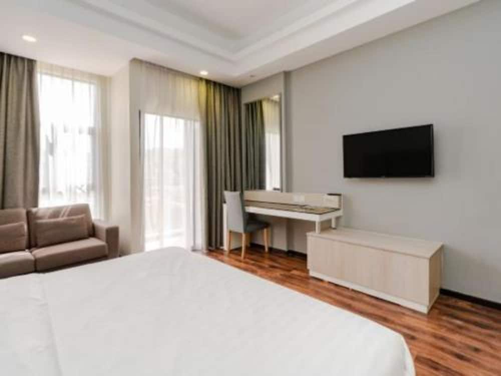 Livingston Hotel Sandakan 17/57