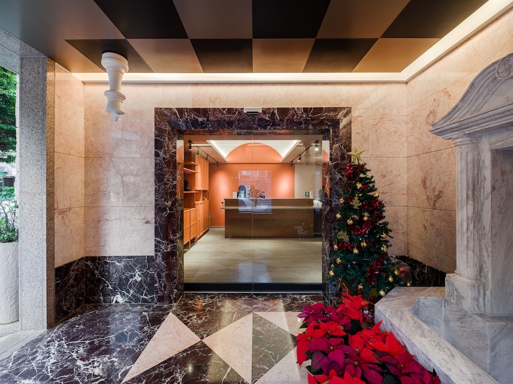 Reedon Boutique Hotel 4/40