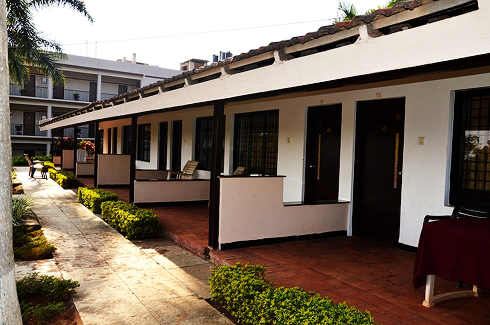 Cotton County Club And Resort 3/46