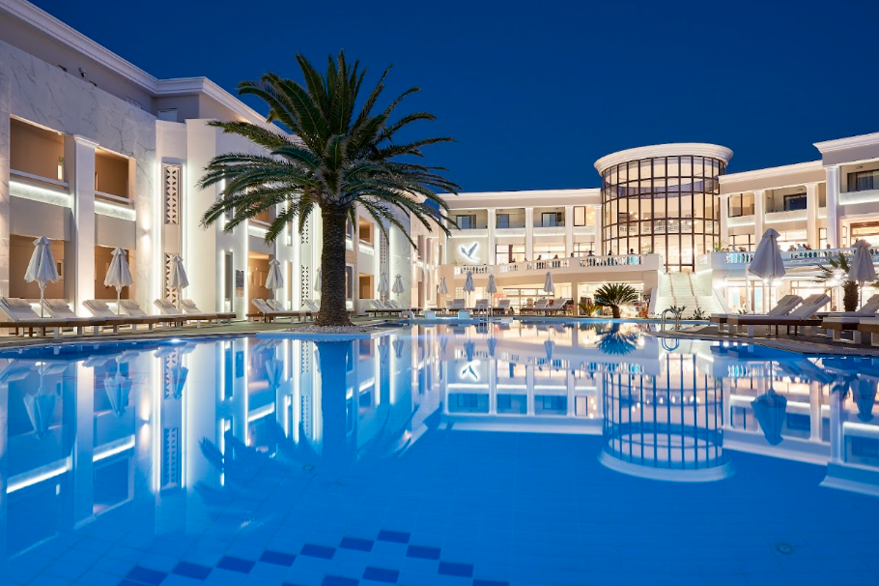 Mythos Palace Resort and Spa 40/41